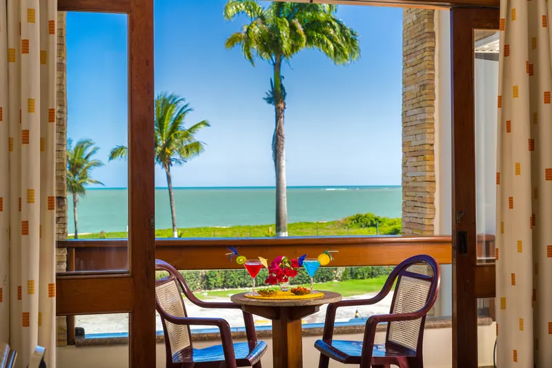 Varanda da suíte com vista para o mar