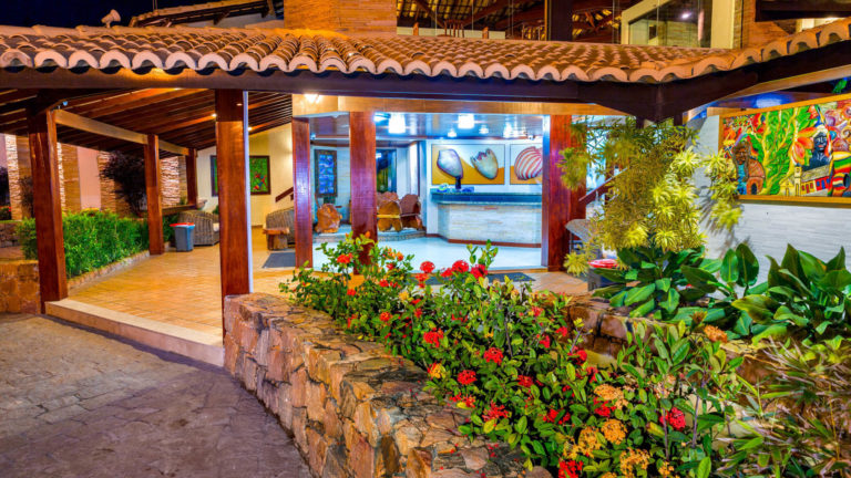The hotel – Quinta do Sol Praia Hotel