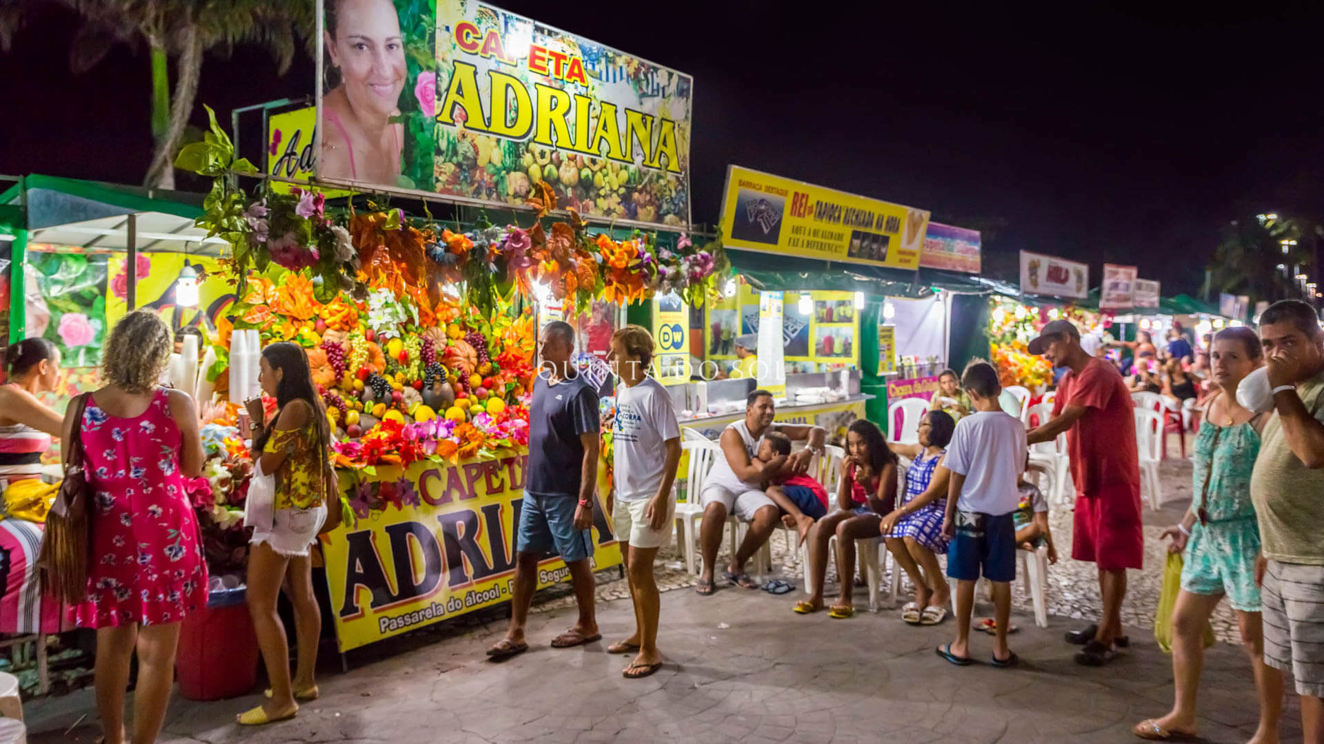 Passarela do Álcool: principal ponto turístico de Porto Seguro