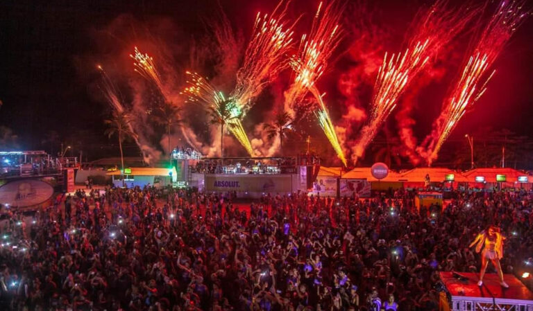 Carnaval em Porto Seguro 2025: o que fazer na época mais animada do ano